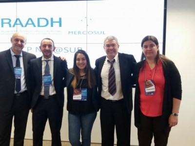 Adolescente uruguaya presenta trabajo de participación en ... Imagen 1